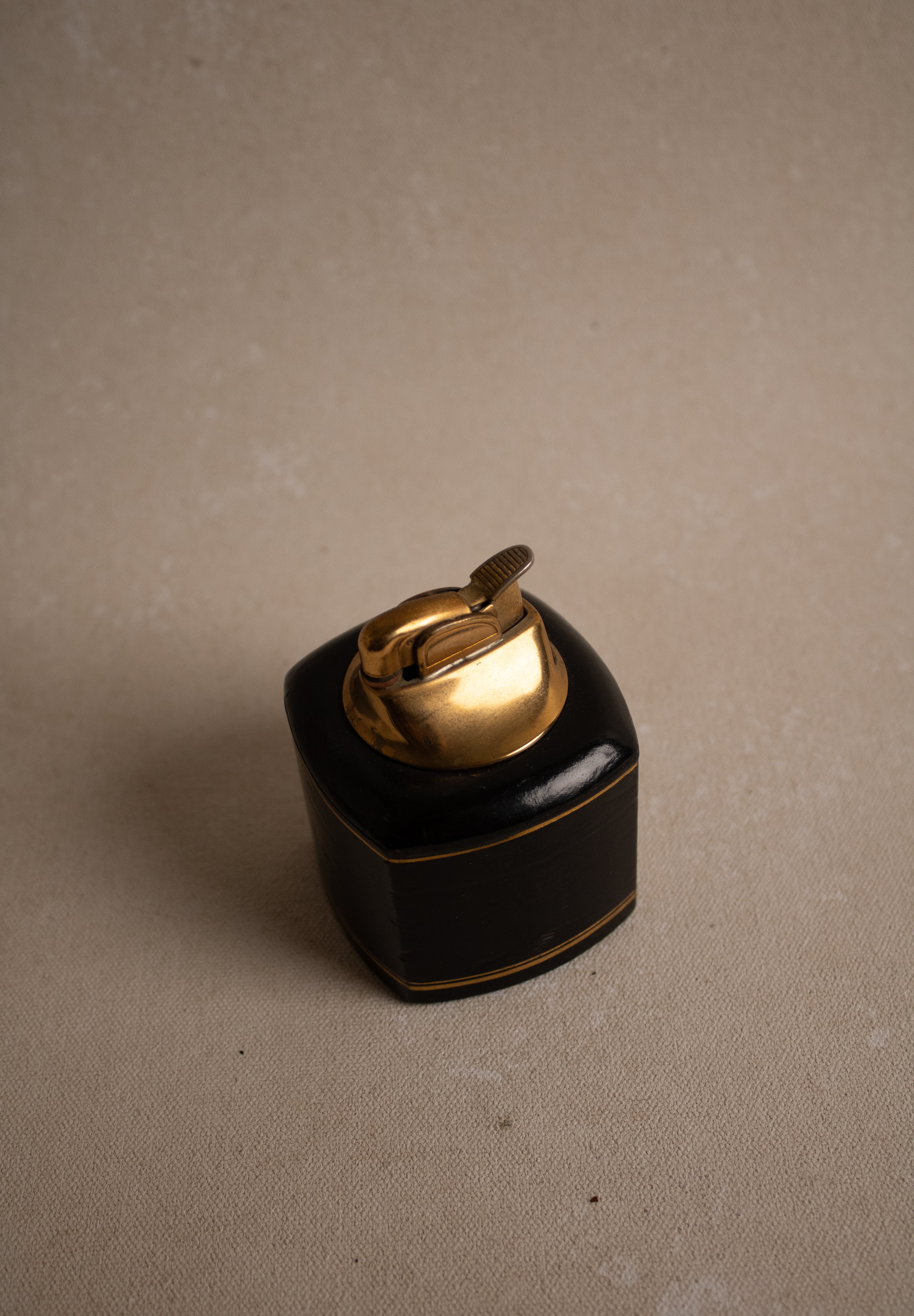 Vintage Evans Brass Table Cigarette Lighter – House of Ford
